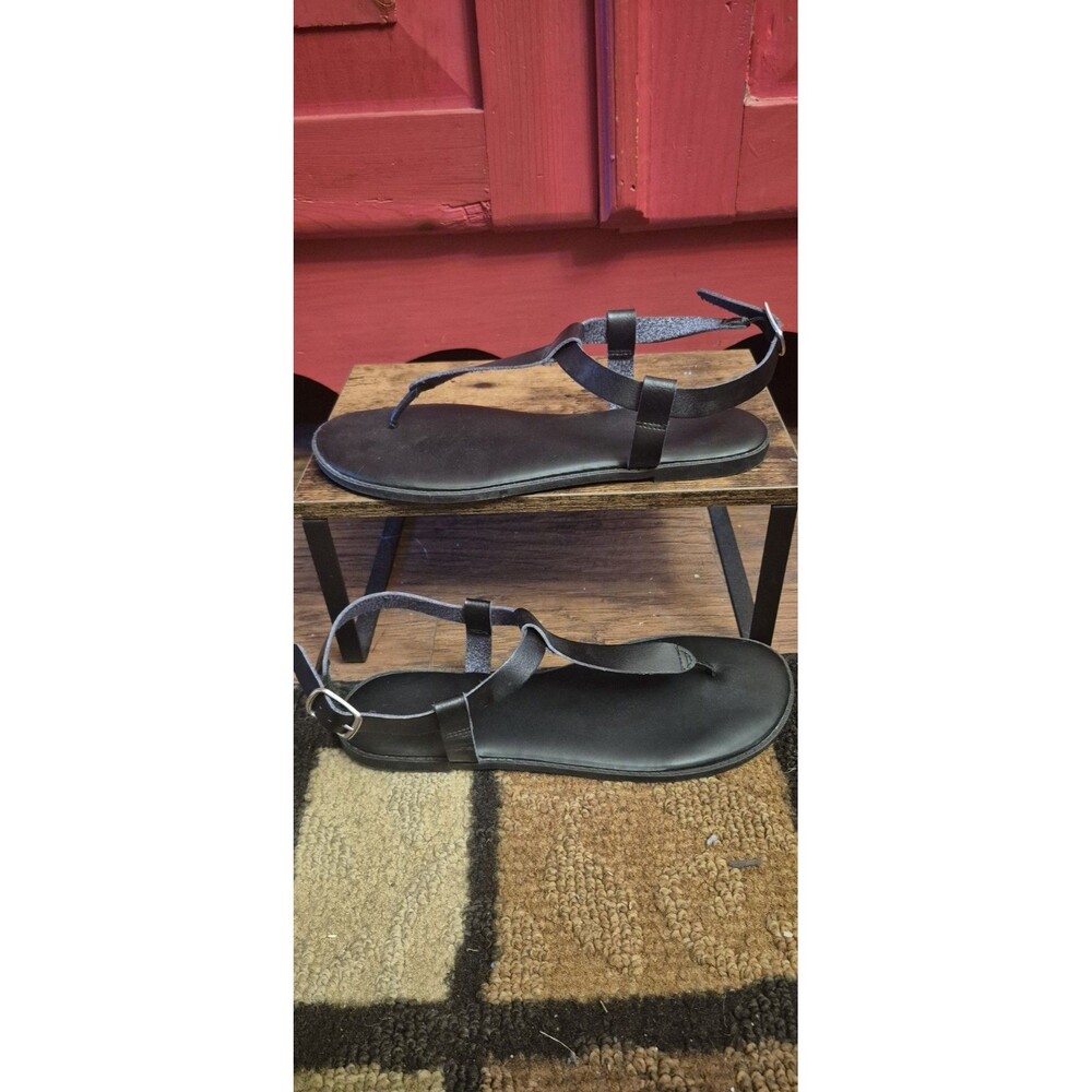 Torrid Size 9.5 WW Black Vegan Leather Thong Sandals Barely Worn Dressy Casual